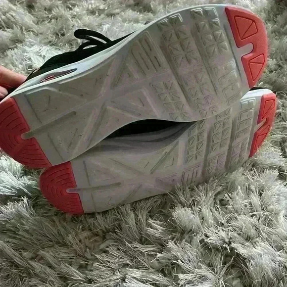 Women’s puma  Enzo 2 sneakers size 9 - Picture 6 of 7